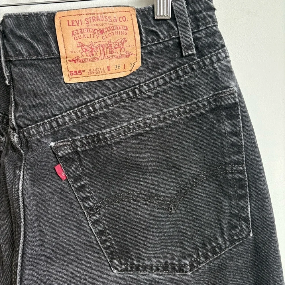 Vintage Levi’s 555 Relaxed Fit Straight Leg Jeans Black Denim Made in USA 38X32